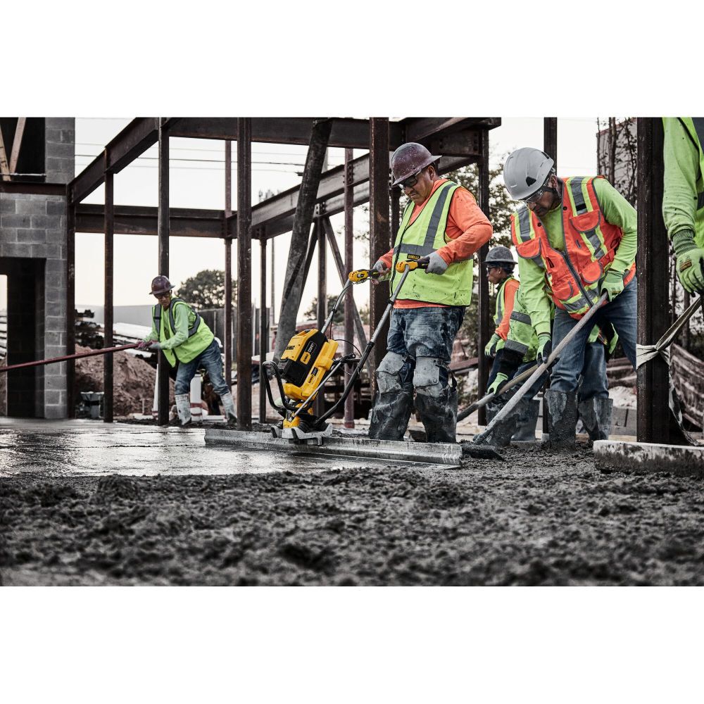 DEWALT POWERSHIFT Concrete Power Screed Kit, large image number 7