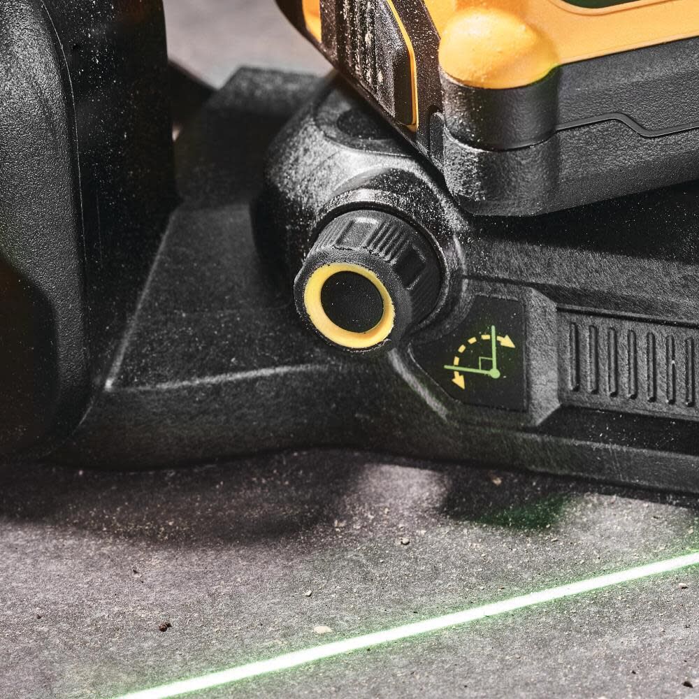DEWALT 20V 3 x 360 Green Laser with Battery and Charger DCLE34030G