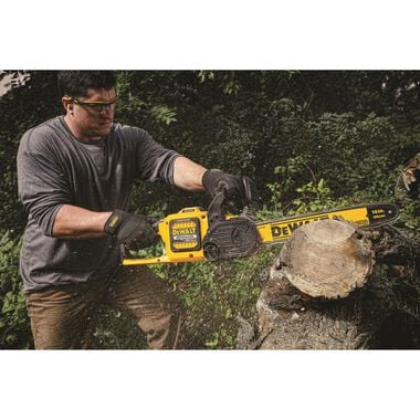 DEWALT FLEXVOLT 16 in Chainsaw 60V MAX Kit, large image number 3