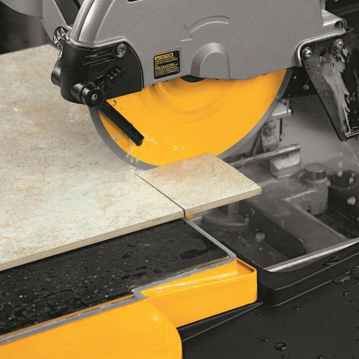 DEWALT HEAVY-DUTY 10in WET TILE SAW (D24000), large image number 5