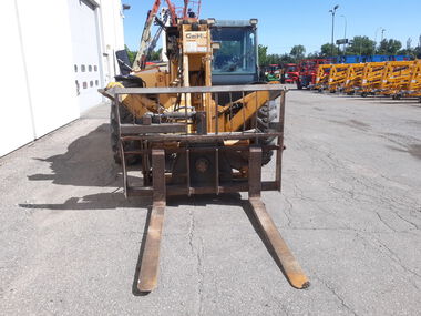 Gehl DL-10H55 55 Ft. 10000 Lbs Telehandler with Forklift - Used 2003