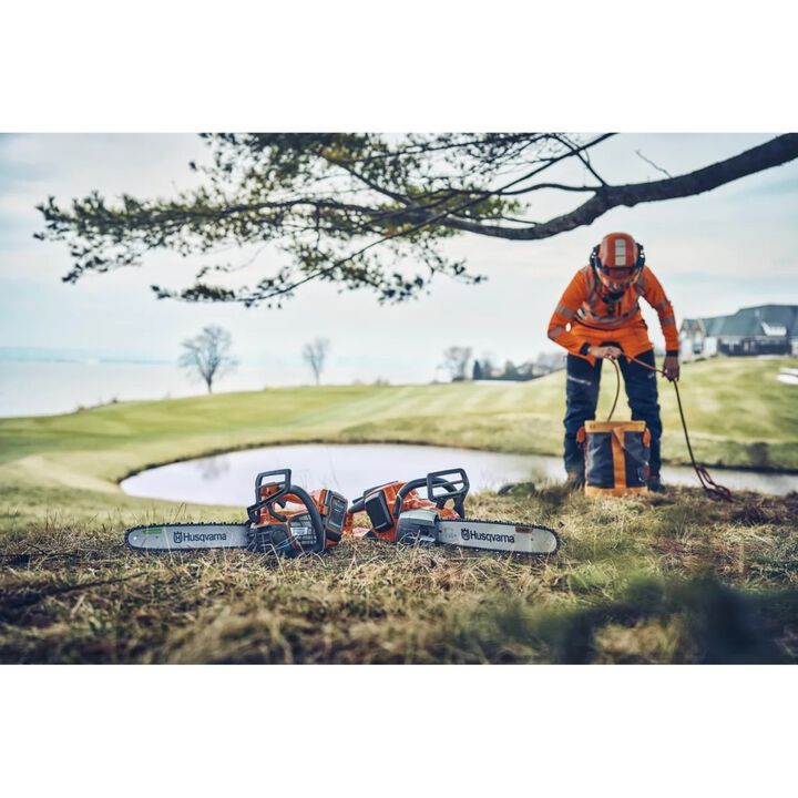 Husqvarna 542i XP 16 Inch Bar 36V Battery Rear Handle Chainsaw Cordless (Bare Tool), large image number 4