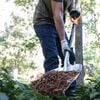 Fiskars Fiberglass Scoop Shovel, small image number 3