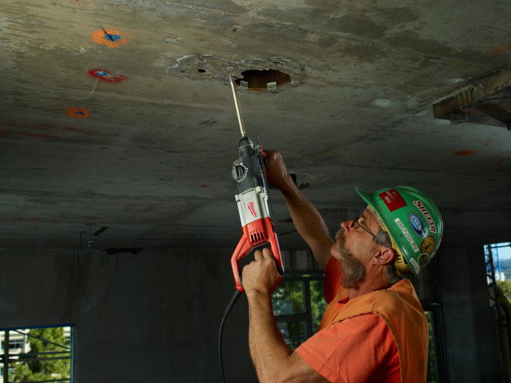 Milwaukee 1inch Sds Plus Rotary Hammer Kit Reconditioned 5262 81 - Image 3