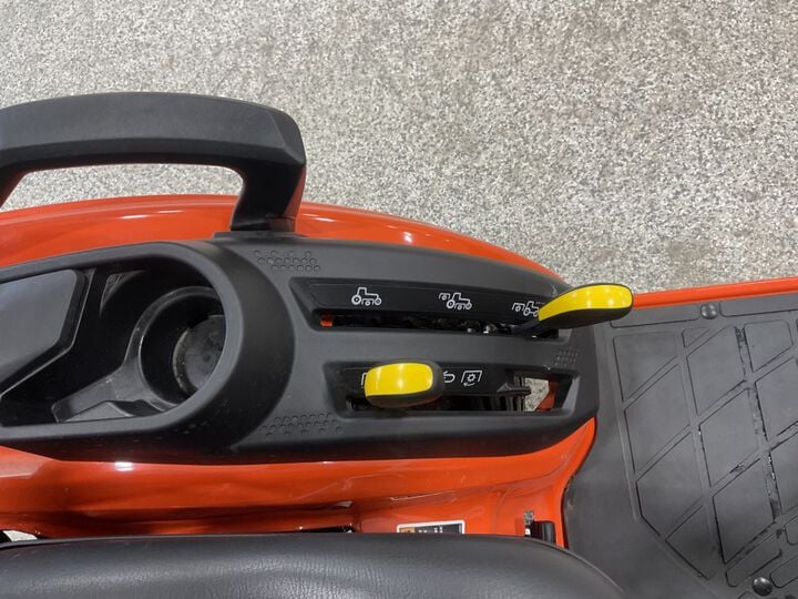 Kubota BX2380V-1 Sub-Compact Diesel Utility Tractor, large image number 13