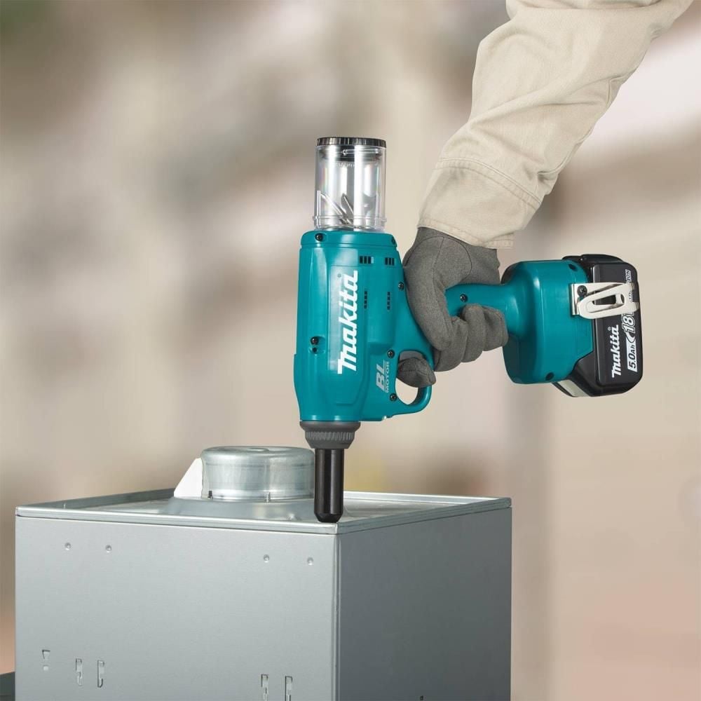 Makita 18V LXT Lithium-Ion Brushless 3/16in Cordless Rivet Tool Kit (5.0Ah), large image number 10