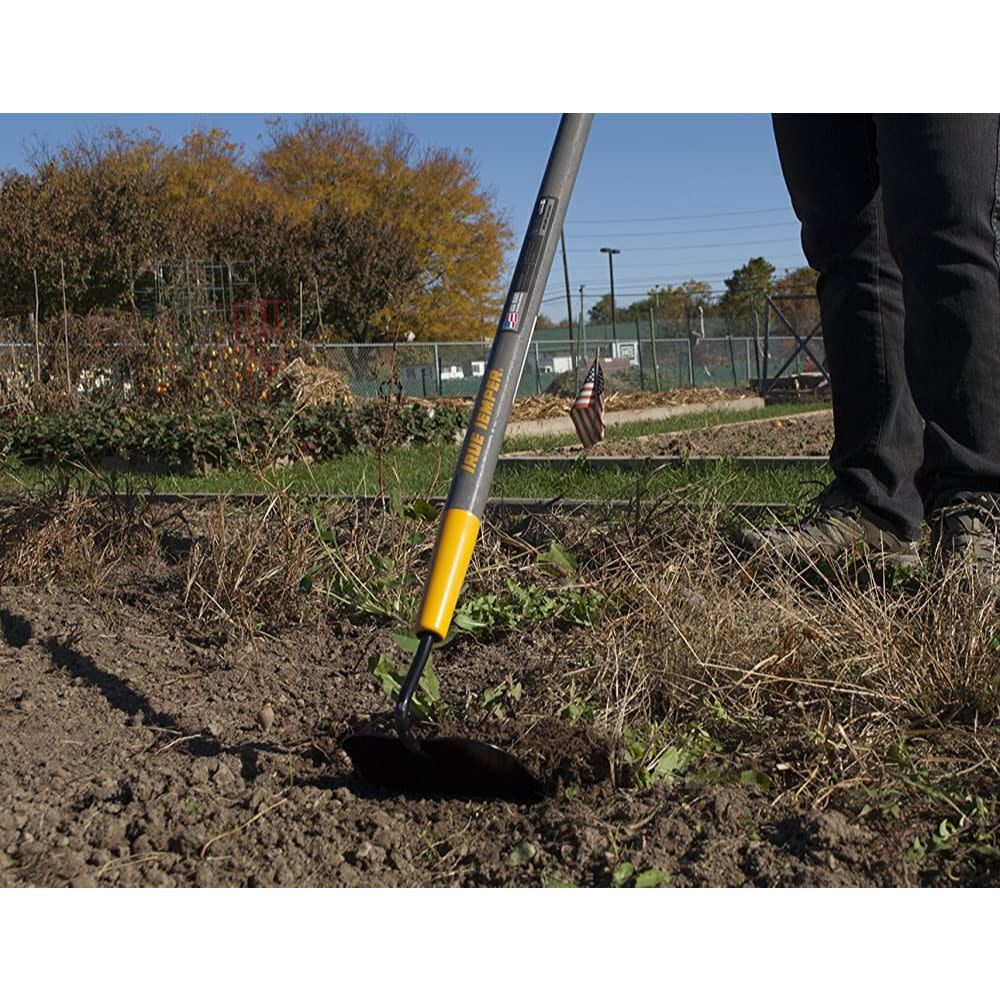 Welded store garden hoe