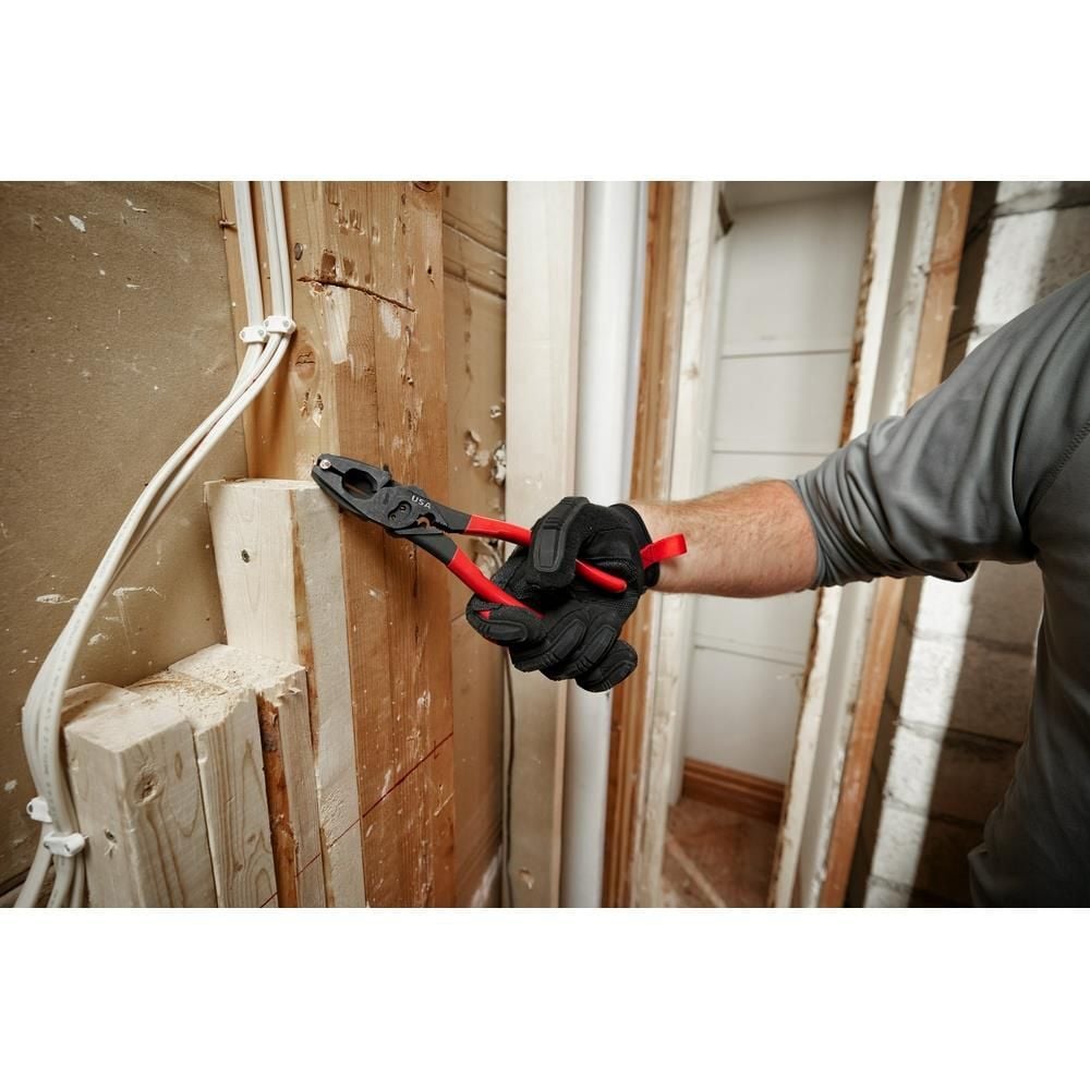 Milwaukee 9inch Linemans Dipped Grip Pliers with Crimper & Bolt Cutter (USA), large image number 7