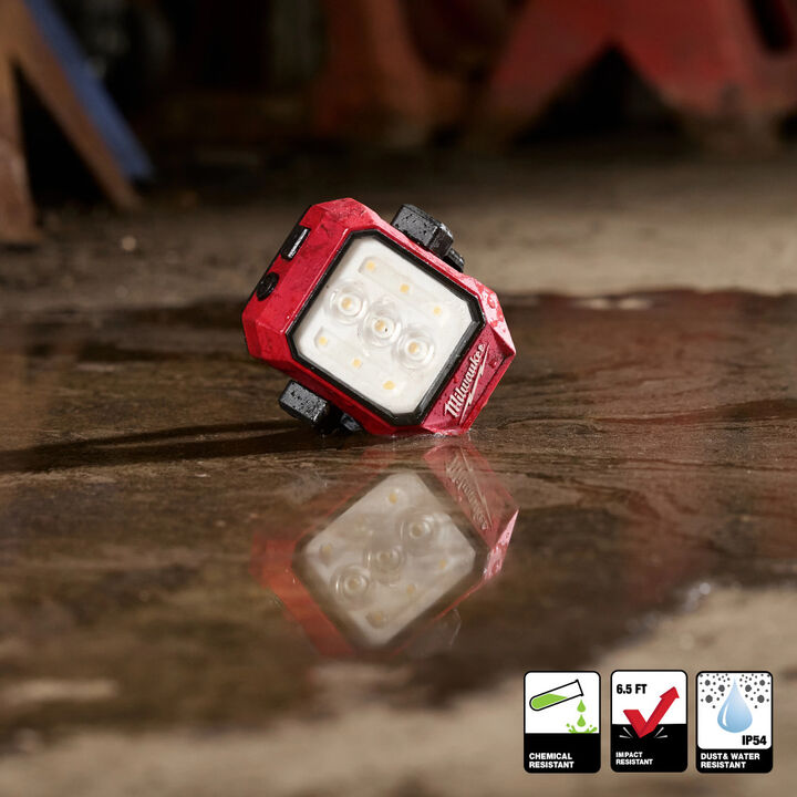 Milwaukee Rechargeable Pivoting Task Light with Spot Mode, large image number 9