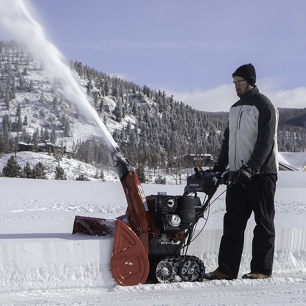Honda 7HP 24In Track Drive Snow Blower, large image number 3