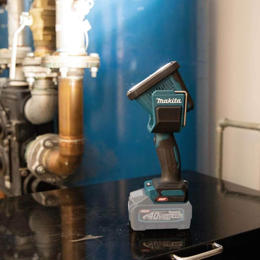 Makita 40V max XGT Cordless L.E.D. Flashlight / Spotlight (Bare Tool), large image number 3