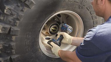 Bosch 18V 1/2in Impact Wrench with Friction Ring Mid Torque and Thru Hole Connected Ready (Bare Tool), large image number 10