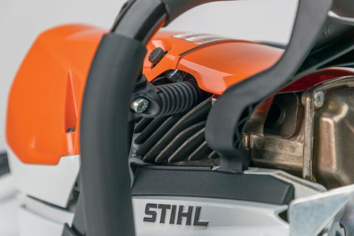 Stihl 20 Inch Bar Rear Handle Chainsaw Gas Powered without Depth Limiter, large image number 4