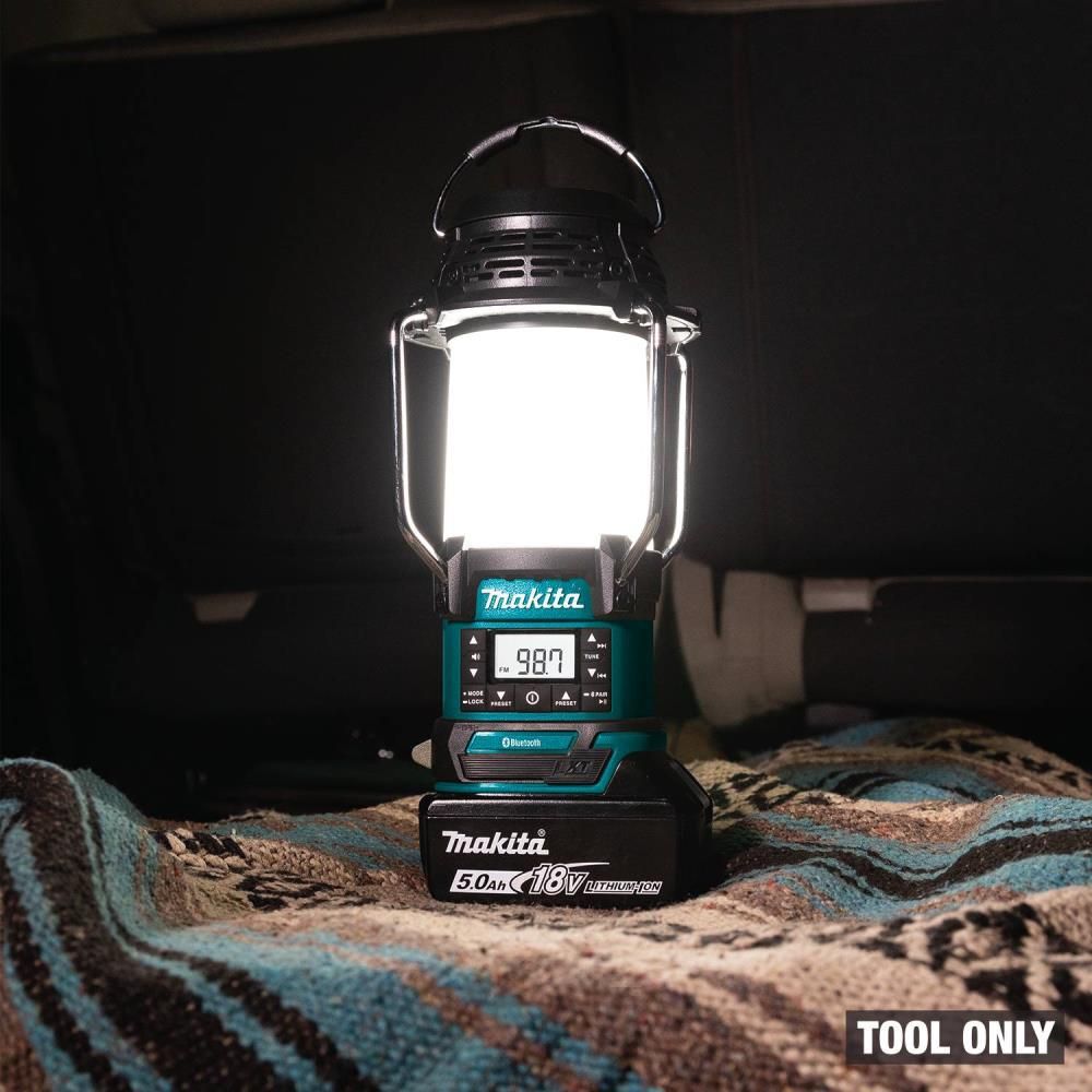 Makita 18V LXT Lithium-Ion Cordless Bluetooth Radio and LED Lantern (Bare Tool), large image number 3