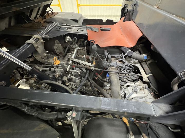 Kubota RTV-X1100CW-H 24.8HP Diesel Utility Vehicle Used 2015, large image number 8