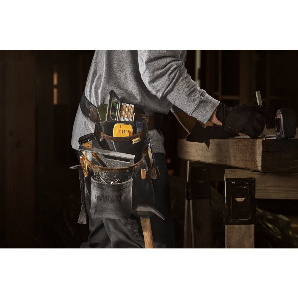 Dewalt top nail pouch