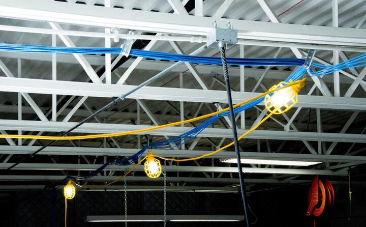 Bergen Industries 50 ft. 14/2 SJTW 5-Cage Temporary Work Light Stringer 15A Male/Female Ends Yellow, large image number 2