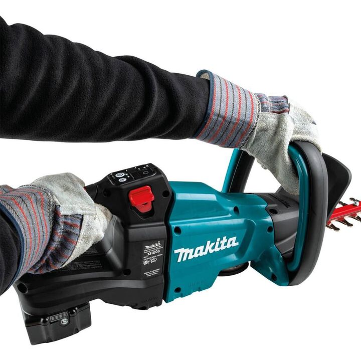Makita 18V LXT Lithium-Ion Brushless Cordless 30in Hedge Trimmer Kit (5.0Ah), large image number 7