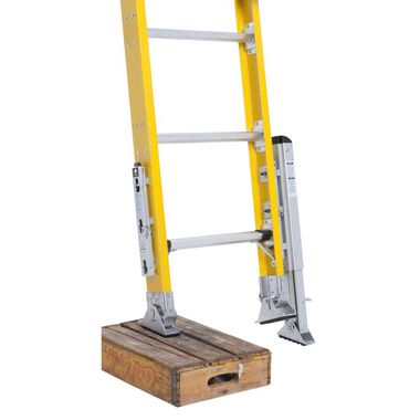 Werner 24 Ft. Type IAA Fiberglass Extension Ladder, large image number 9