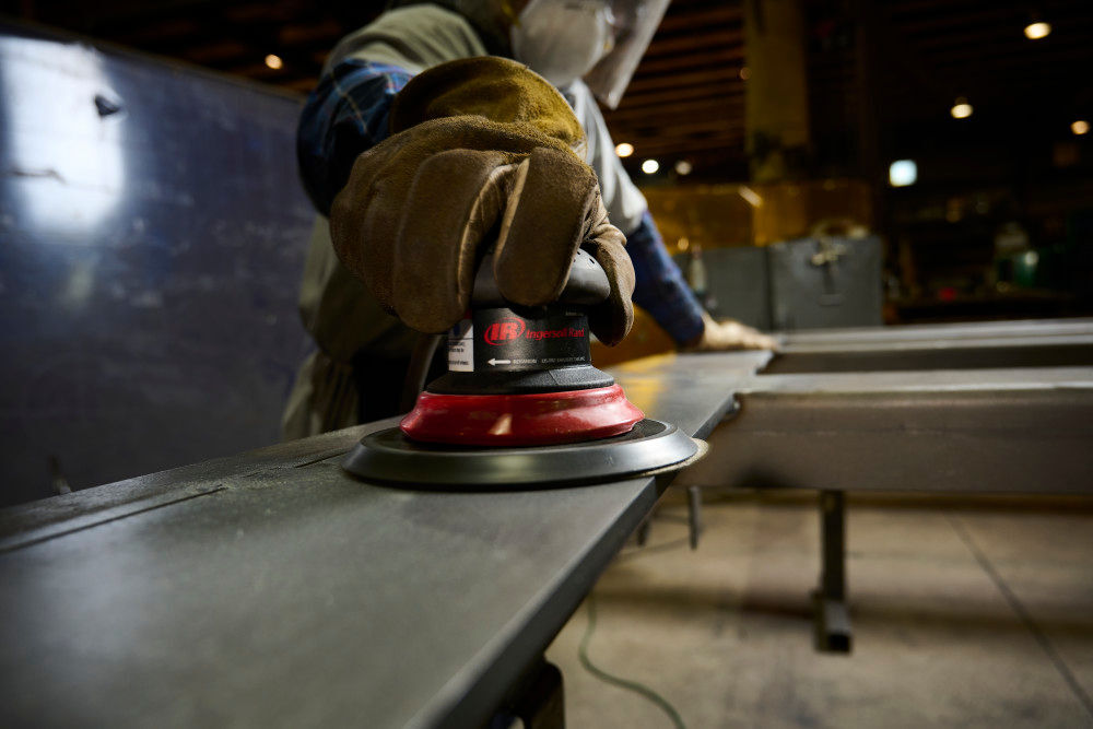 Ingersoll Rand 6 Inch Width 3/32 Inch Orbit Random Orbital Air Sander, 12000 RPM, large image number 6