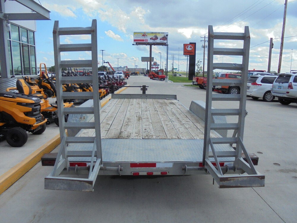 Diamond C 16 Ft Tandem Axle Equipment Trailer Used 2011, large image number 6