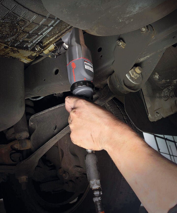 Ingersoll Rand 3/8 Inch Air Angle Impact Wrench, 180 Ft-Lbs, large image number 2