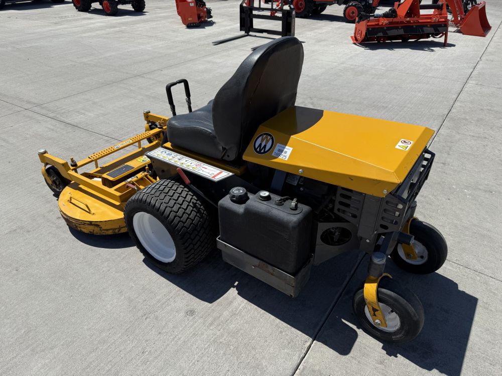 Walker B27i 48 Inch 26.5HP Zero-Turn Riding Mower Used 2021, large image number 7