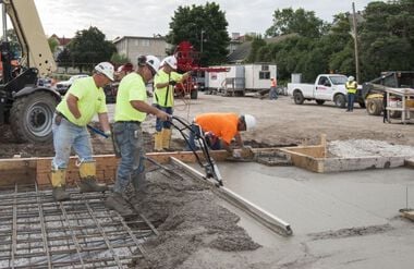 Wyco Screed King Power Unit with GX35 Honda 4-Stroke Engine, large image number 3