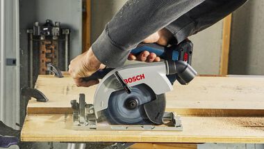Bosch 18V 6 1/2in Circular Saw Blade Left Kit with 2 CORE18V 4Ah Compact Batteries, large image number 8