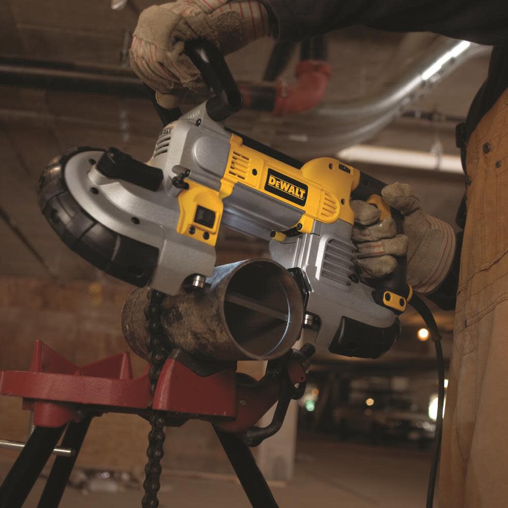DEWALT 5in 10 Amp Deep Cut Portable Band Saw Kit, large image number 4