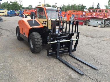 JLG G5 18 Ft. 5500 lb Telehandler with Cab and Heater, large image number 11