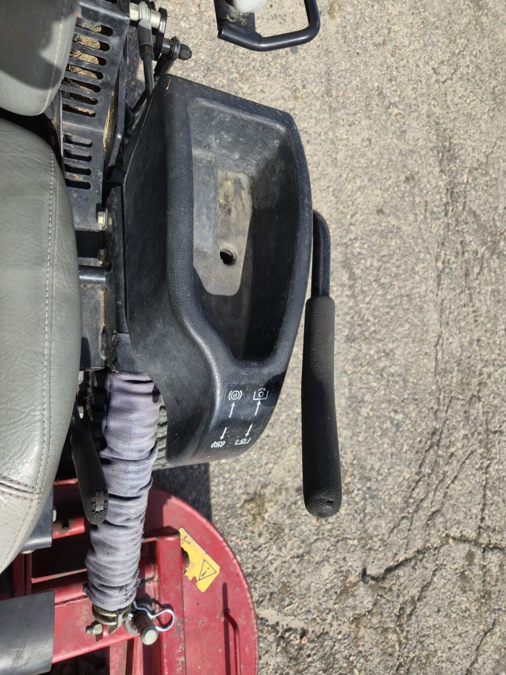 Toro 74312 48 Inch 23HP Front-Mount Zero-Turn Mower Used 2015, large image number 13