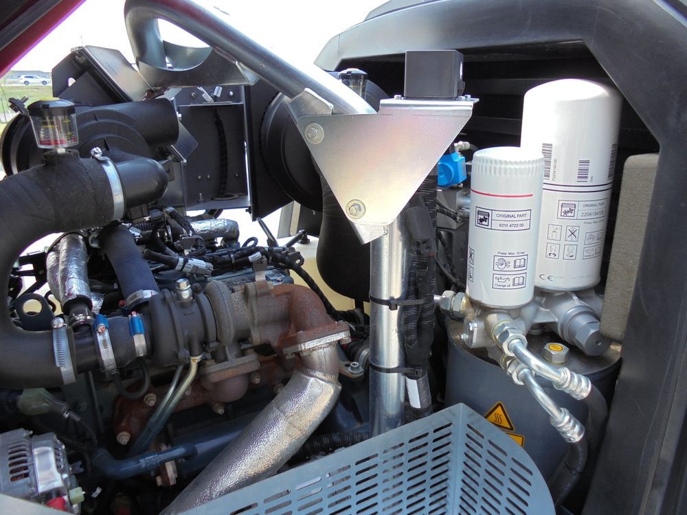 Chicago Pneumatic CPS250-150 150 PSI Kubota Diesel Towable Air Compressor - Used 2022, large image number 12