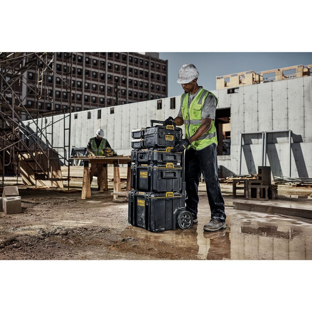 DEWALT TOUGHSYSTEM 2.0 20V Dual Port Charger, large image number 10