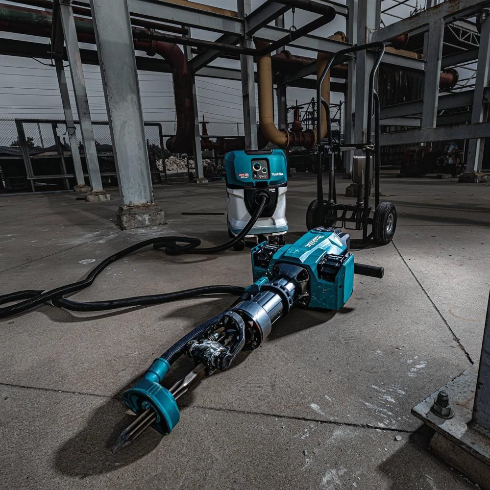 Makita 80V max (40V max X2) XGT Brushless 70 lb. 1-1/8 Inch Hex AVT Breaker Hammer 8 Ah Kit, AWS Capable with 4 Batteries, large image number 4
