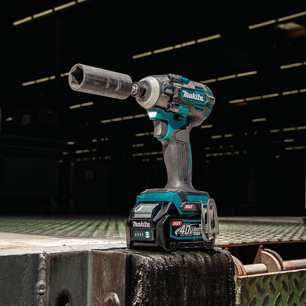 Makita 40V Max XGT Brushless Cordless 2-Piece 2.5Ah/4.0Ah Combo Kit, large image number 6