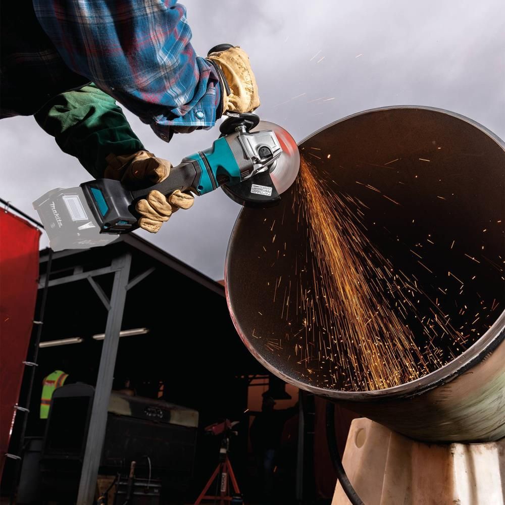 Makita 40V max XGT Cordless 4-1/2 in / 6 in Paddle Switch Angle Grinder (Bare Tool), large image number 9