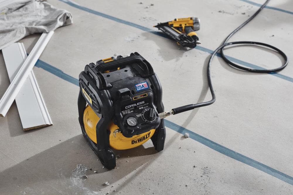 DEWALT 20V MAX Air Compressor 2 1/2 Gallon Brushless Cordless (Bare Tool), large image number 11