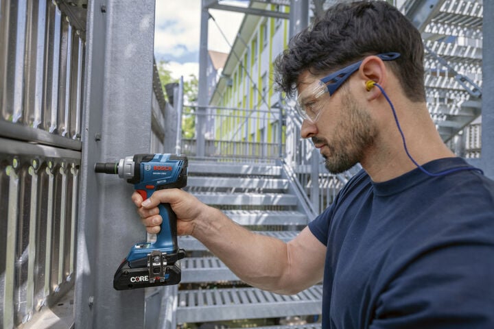Bosch 18V 3/8 Inch Impact Wrench with Friction Ring (Bare Tool) Reconditioned, large image number 4