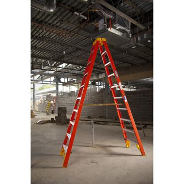 Werner 10-ft Fiberglass 300-lb Type IA Twin-Step Ladder, large image number 4