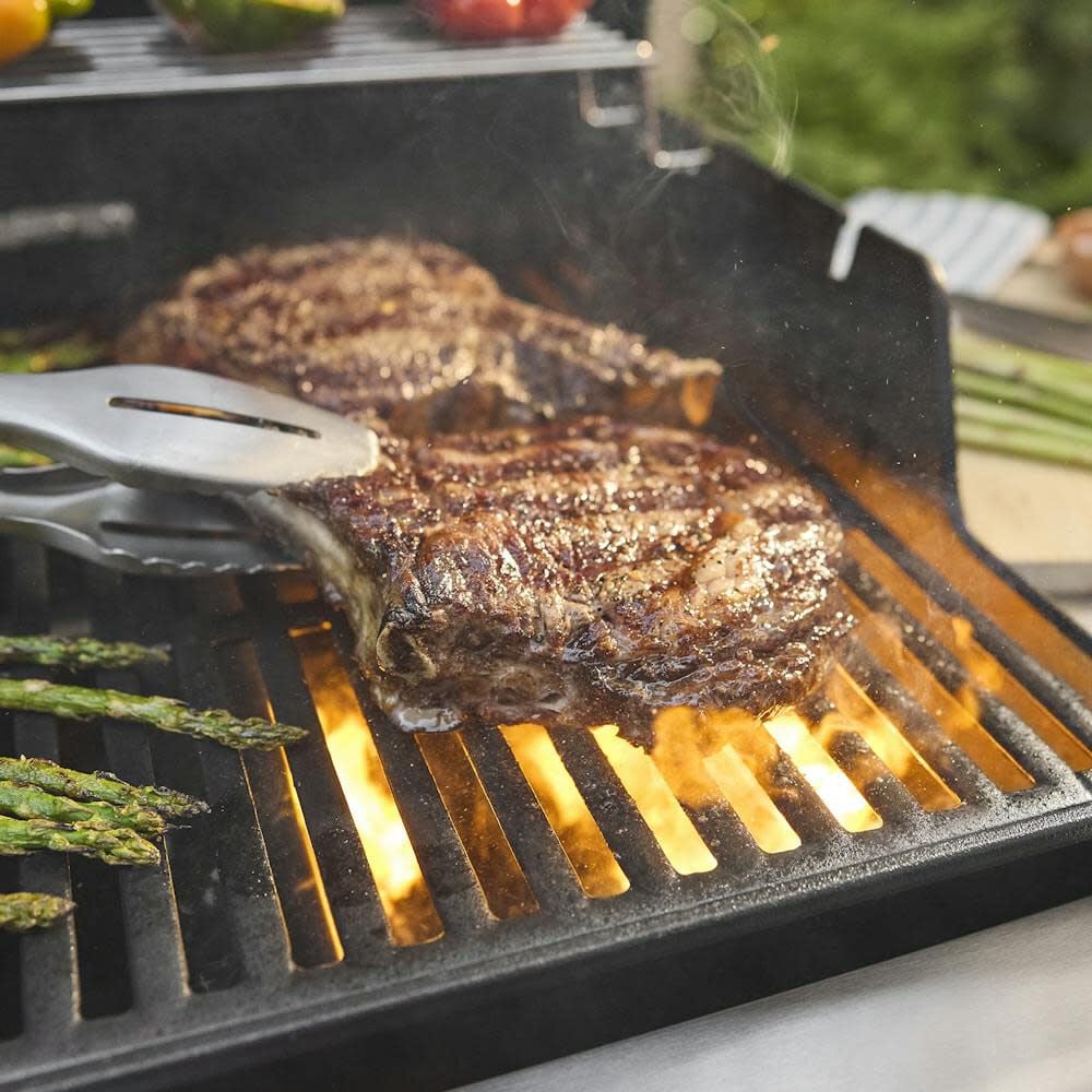Weber Spirit E-325 26.6 Inch 3 Burner 31000 BTU Black Liquid Propane Gas Grill, large image number 5