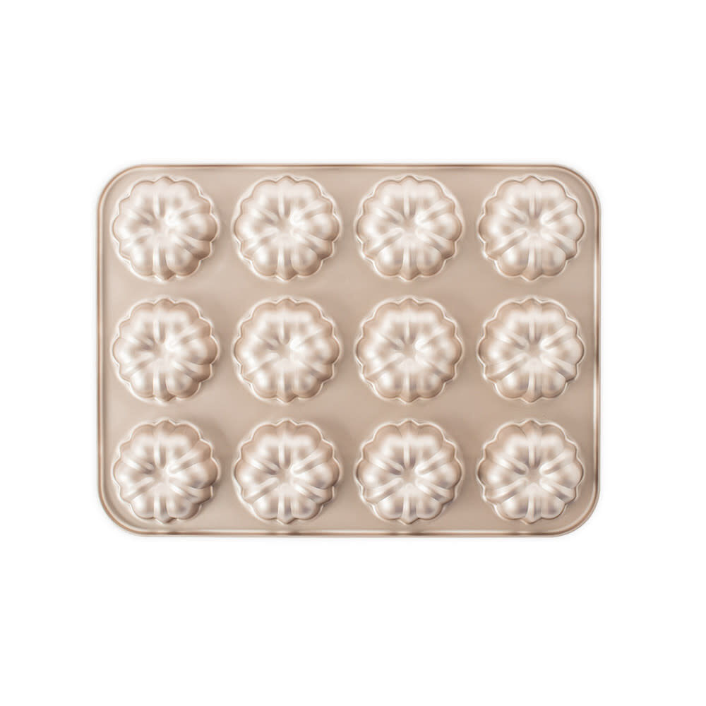 Nordic Ware Bundt Pan - Thumbnail 4