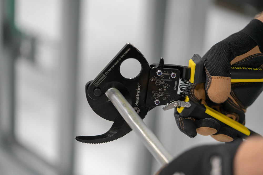 Southwire Ratcheting Cable Cutters, large image number 8