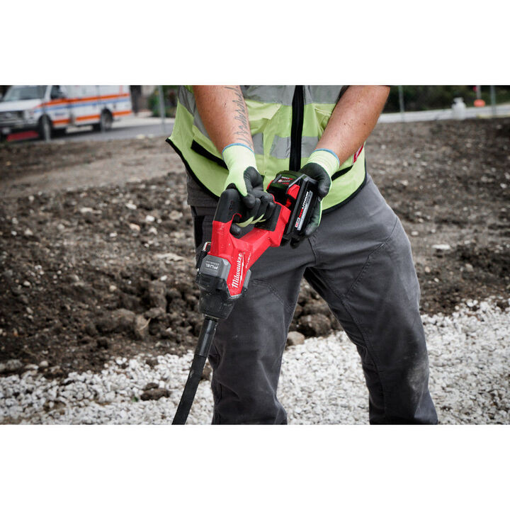 Milwaukee M18 FUEL 8' Concrete Pencil Vibrator (Bare Tool), large image number 13