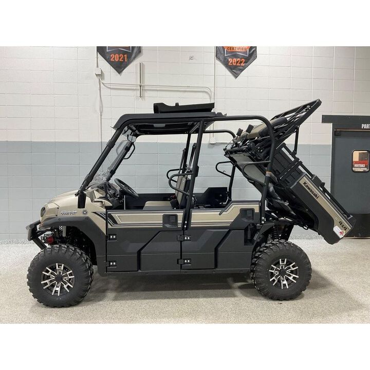 Kawasaki Engines Mule Pro-FXT Gasoline-Powered Utility Vehicle - 2023 Used, large image number 8
