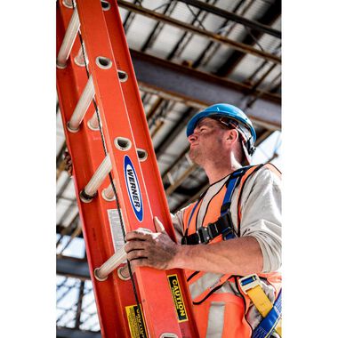 Werner 36-ft Fiberglass 300-lb Type IA Extension Ladder, large image number 6