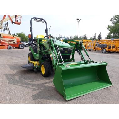 John Deere 1025R 23.9HP 1266 cc Diesel Sub-Compact Utility Tractor - 2017 Used, large image number 4