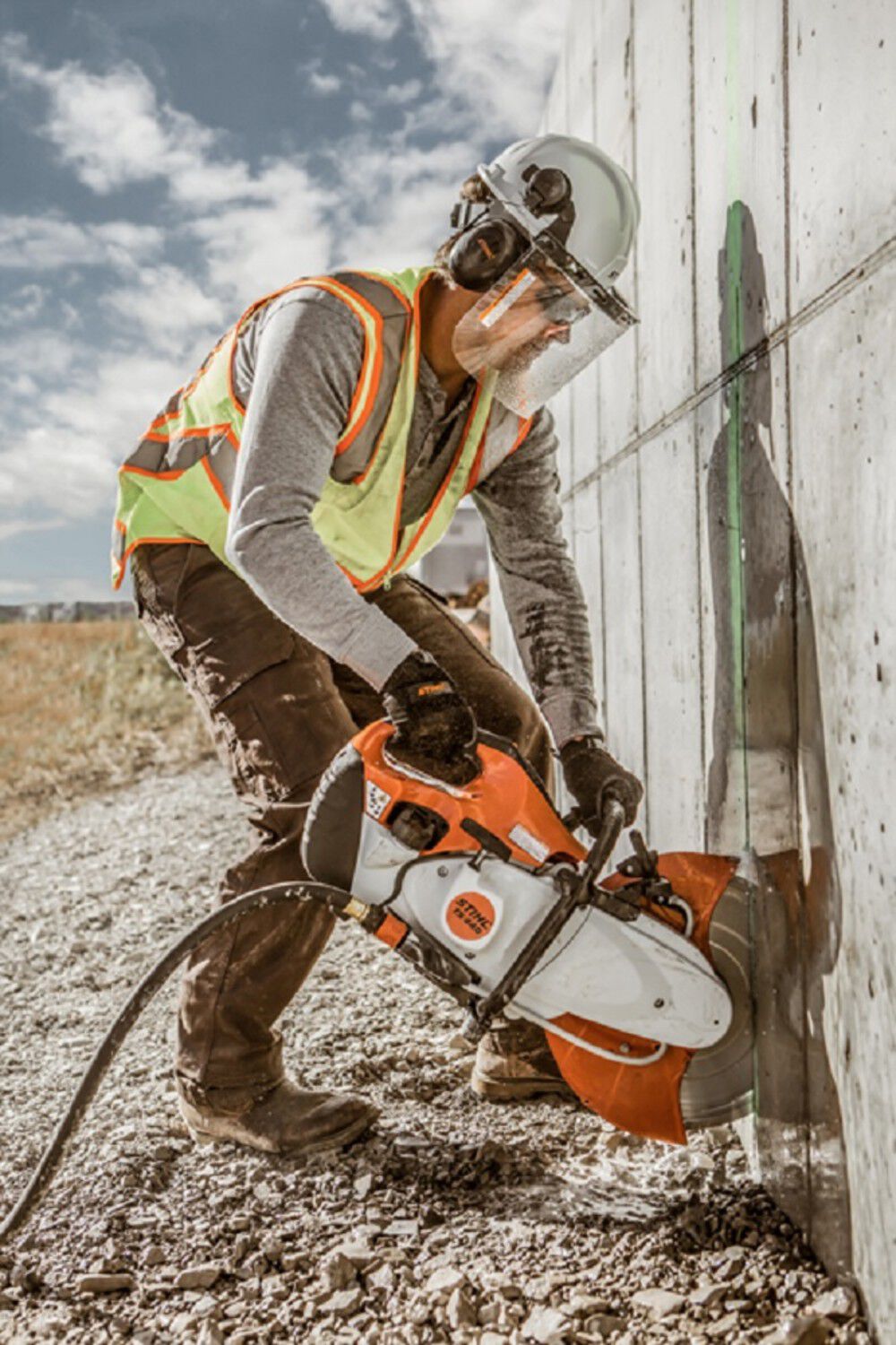Stihl 14 demo store saw