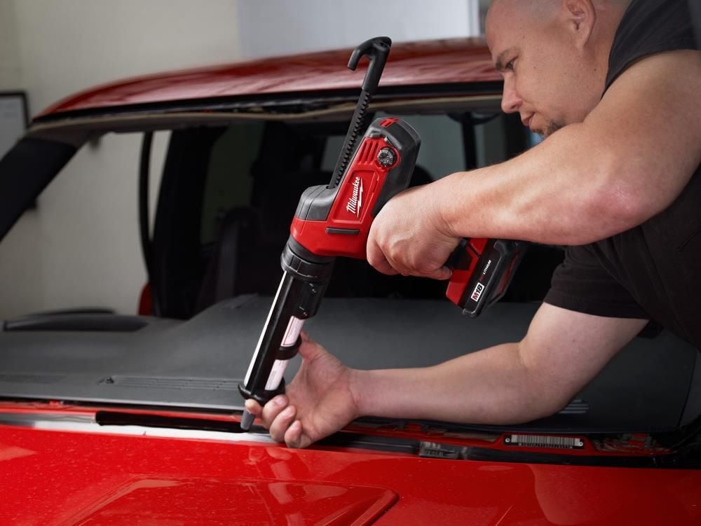 Milwaukee M18 Cordless 10 oz Caulk and Adhesive Gun (Bare Tool), large image number 7