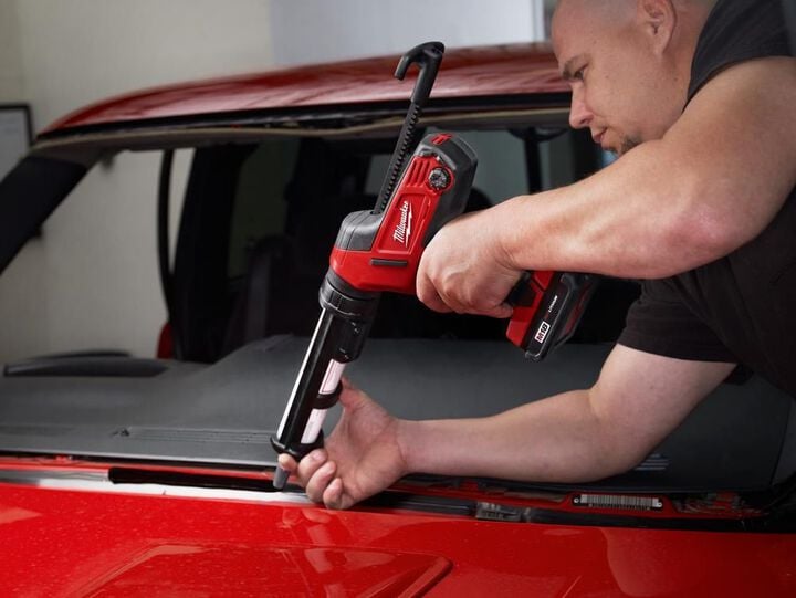 Milwaukee M18 Cordless 10 oz Caulk and Adhesive Gun (Bare Tool), large image number 6